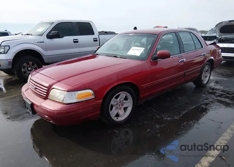 2002 Ford Crown Victoria Lx z USA, uszkodzony, nr VIN 2FAFP74W82X140787